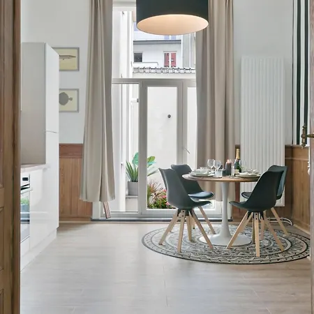 Apartment Spacious Design In The Centre Of Near The Ostende