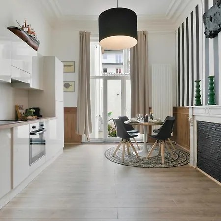 Spacious Design In The Centre Of Near The Apartamento